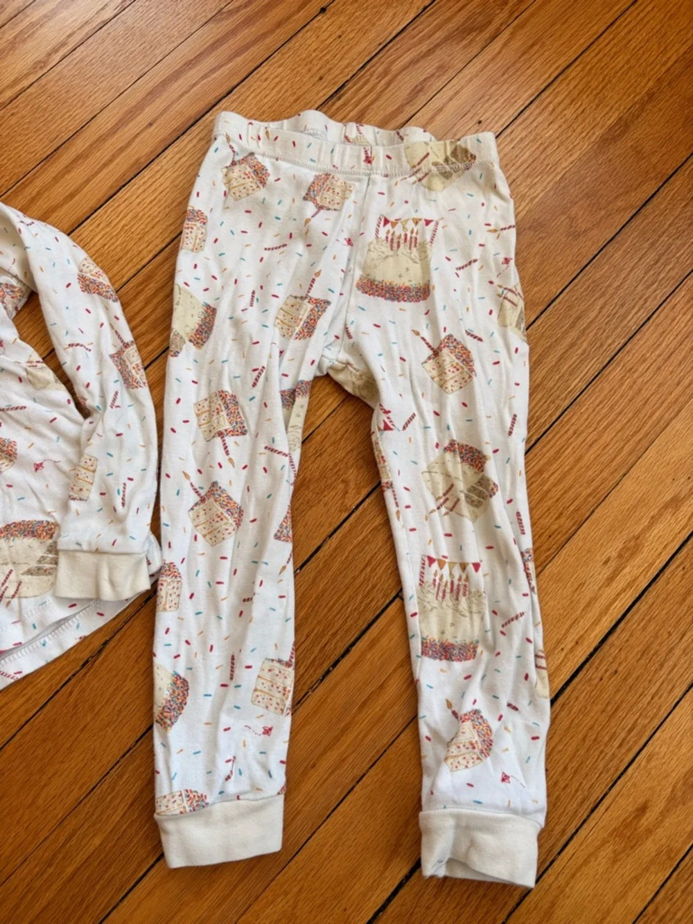 Burt’s Bees Kids Cream Birthday Cake Pajama Set with Pink and Gold Cake Print